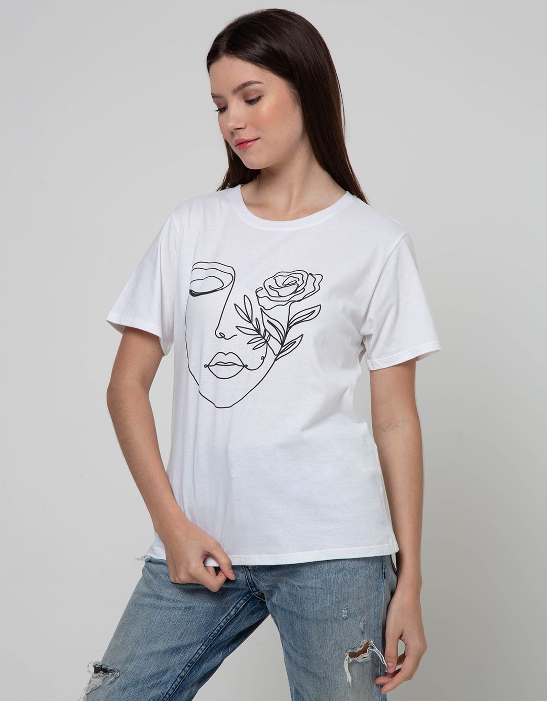 Details Face Outline Kaos Casual Wanita