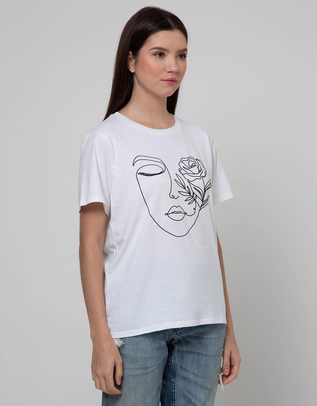 Details Face Outline Kaos Casual Wanita