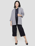 Details Simple Blazer Wanita