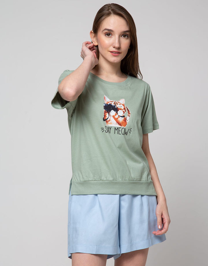 Nevada USA Say Kaos Wanita