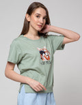 Nevada USA Say Kaos Wanita