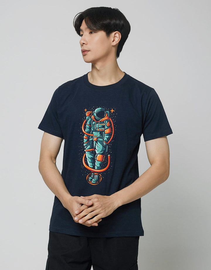 T Zone Space Traveller Men's T-Shirt