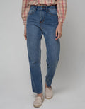 Nevada Regular Wash Celana Denim Wanita