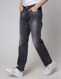 Lois Celana Panjang Basic Straight Jeans
