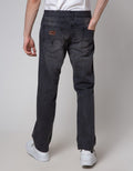 Lois Celana Panjang Basic Straight Jeans