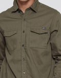 Lois Pocket Detail Kemeja Lengan Panjang Pria