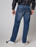 Lois Basic Straight Celana Jeans Pria
