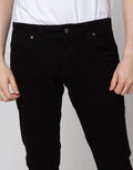 Lois Celana Panjang Slim Stretch Fit Jeans