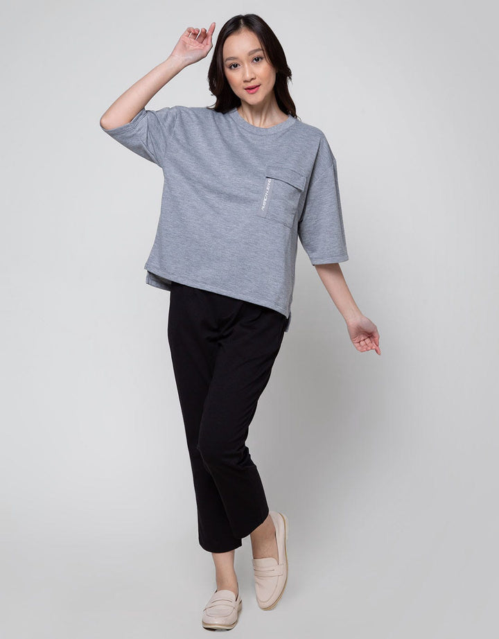 American Jeans Pocket Patch Kaos Wanita