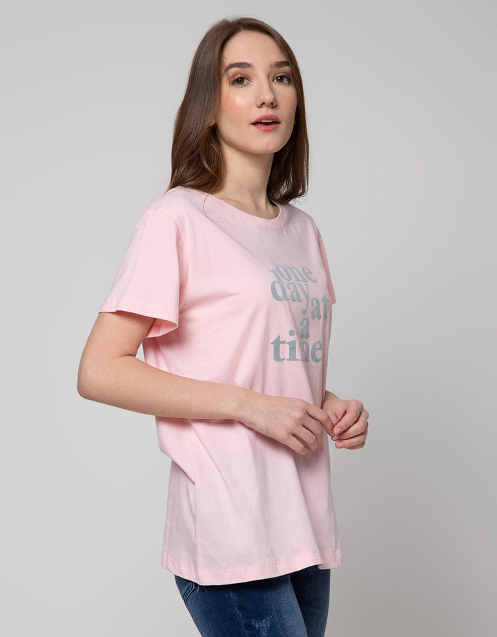 Cardinal Girl T-Shirt Print One Day At A Time