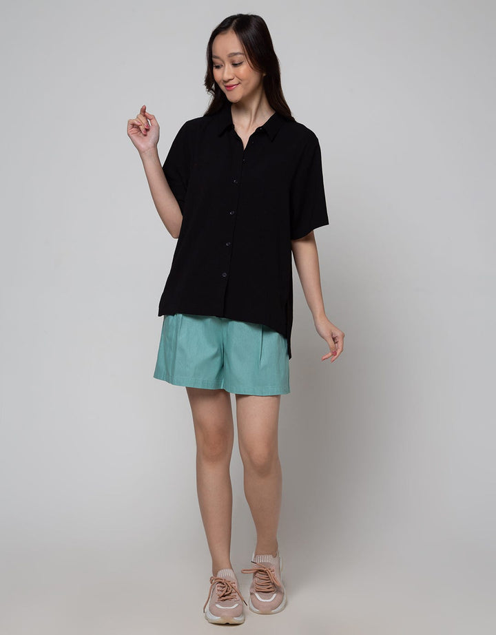 St. Yves Short Sleeve Shirt Poly Creepe Blouse