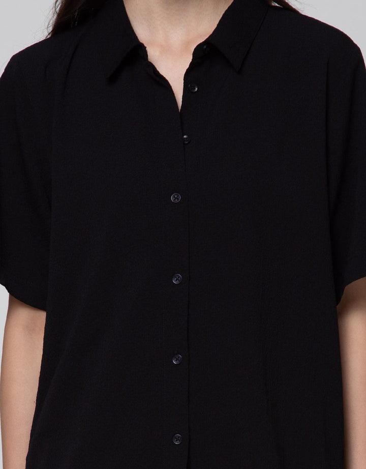 St. Yves Short Sleeve Shirt Poly Creepe Blouse