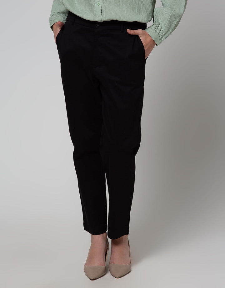 St. Yves Skinny Regular Celana Panjang Wanita