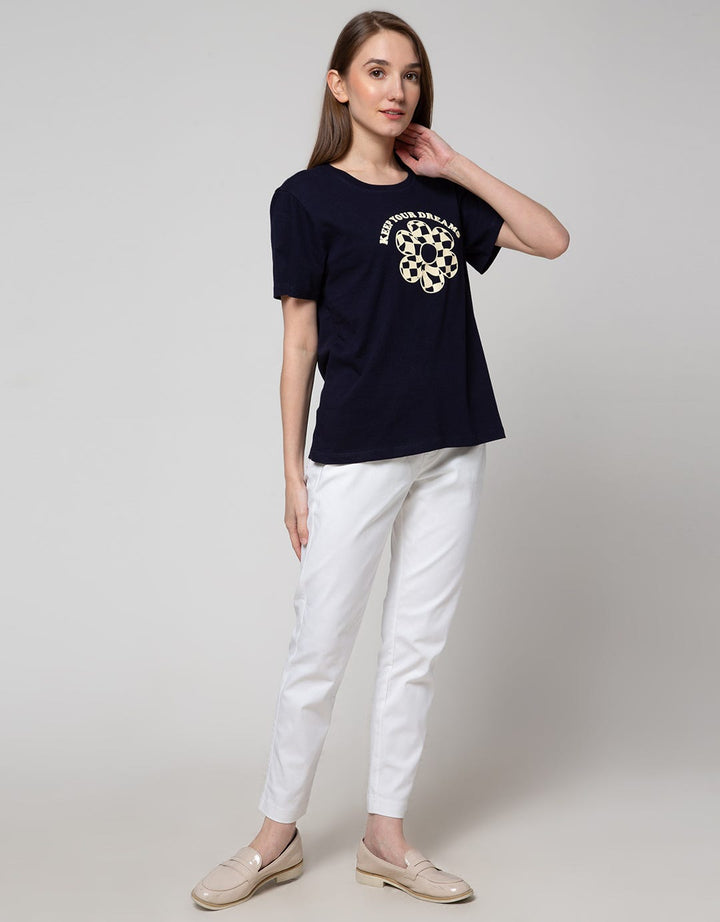 Nevada Keep Smiling Print Kaos Wanita