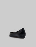Yongki Komaladi Flat Shoes Casual