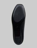 Yongki Komaladi Flat Shoes Casual