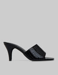 Yongki Komaladi Sandal Elegan Wanita Wekkend
