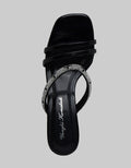 Yongki Komaladi Sandal Wekkend