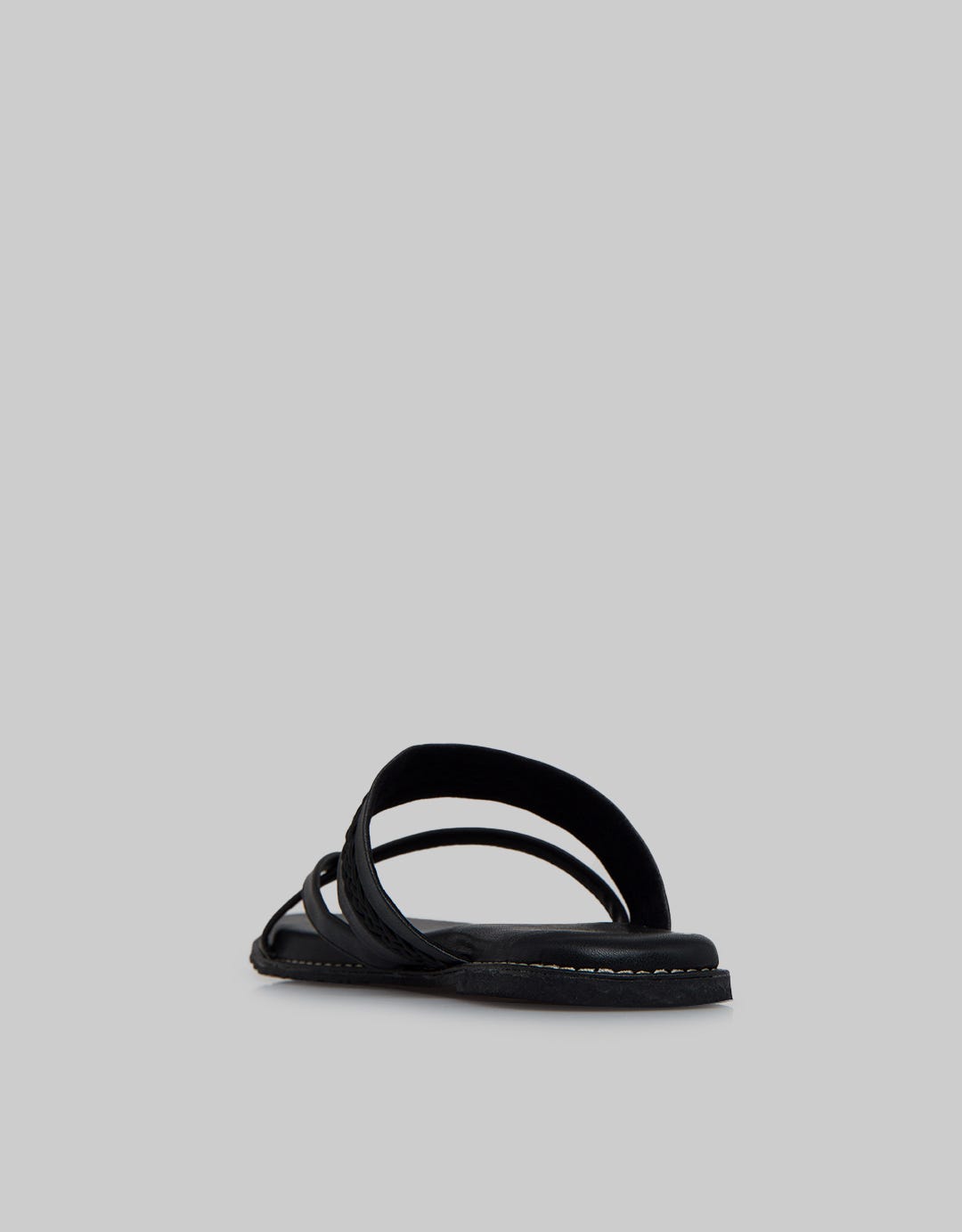 Yongki Komaladi Sandal