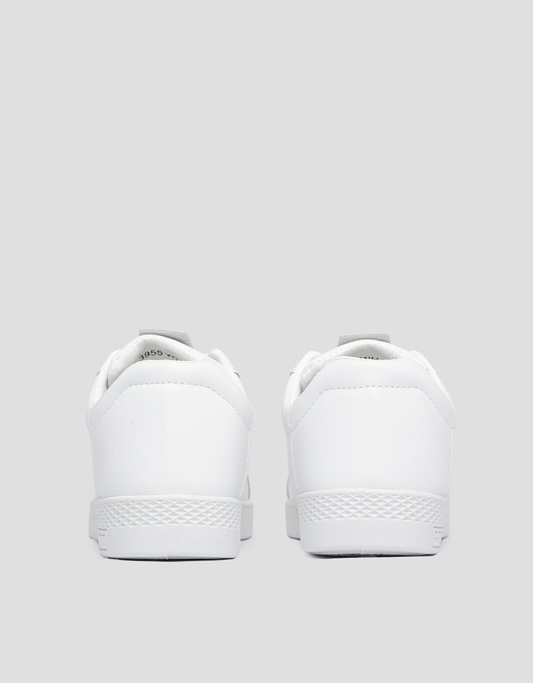 Laviola Basic Sepatu Sneakers Wanita