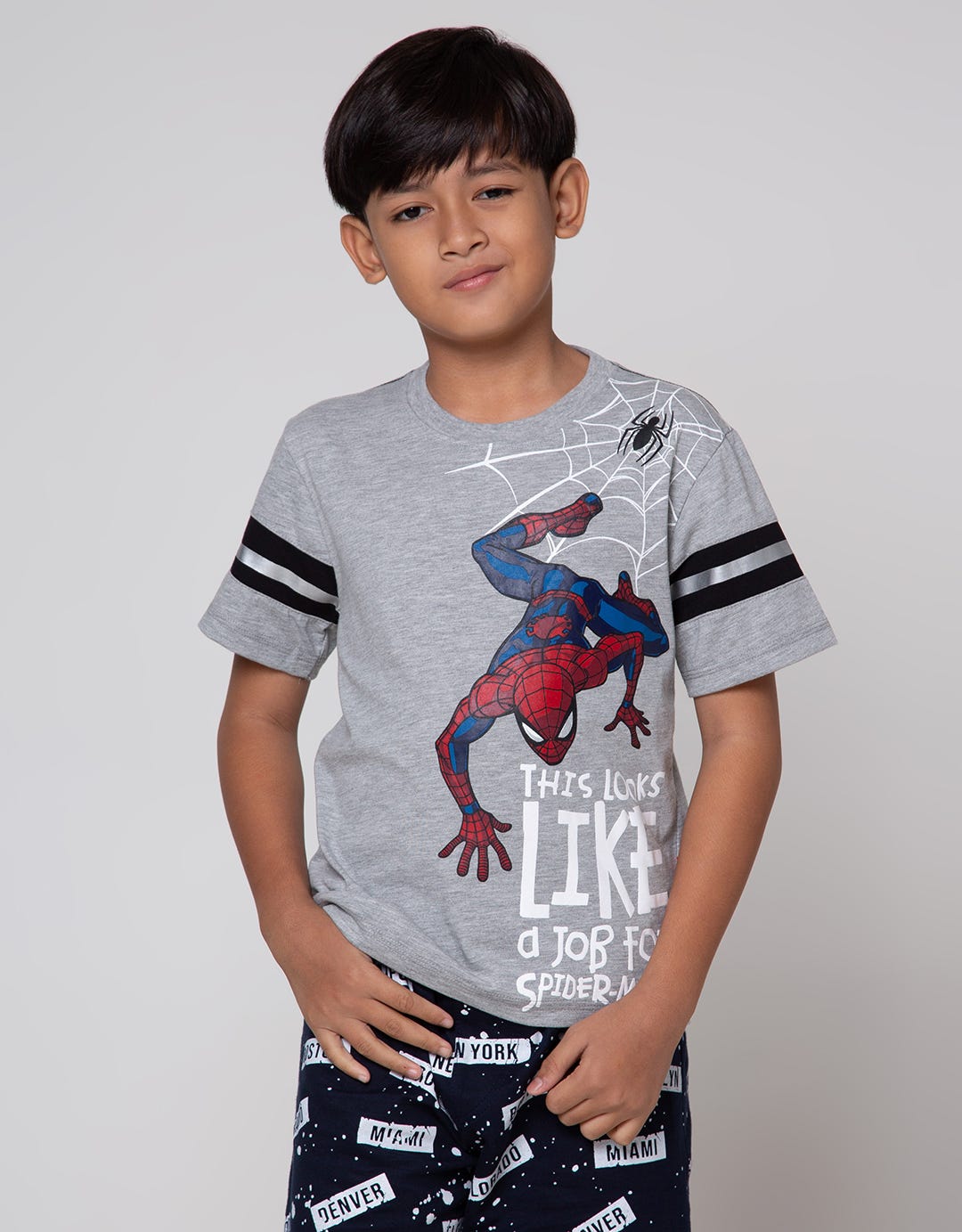Marvel Short Sleeve T-Shirt Print Spiderman A Job Crawl