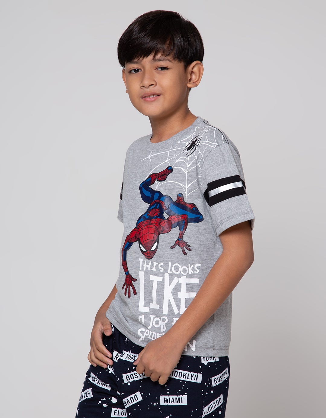 Marvel Short Sleeve T-Shirt Print Spiderman A Job Crawl