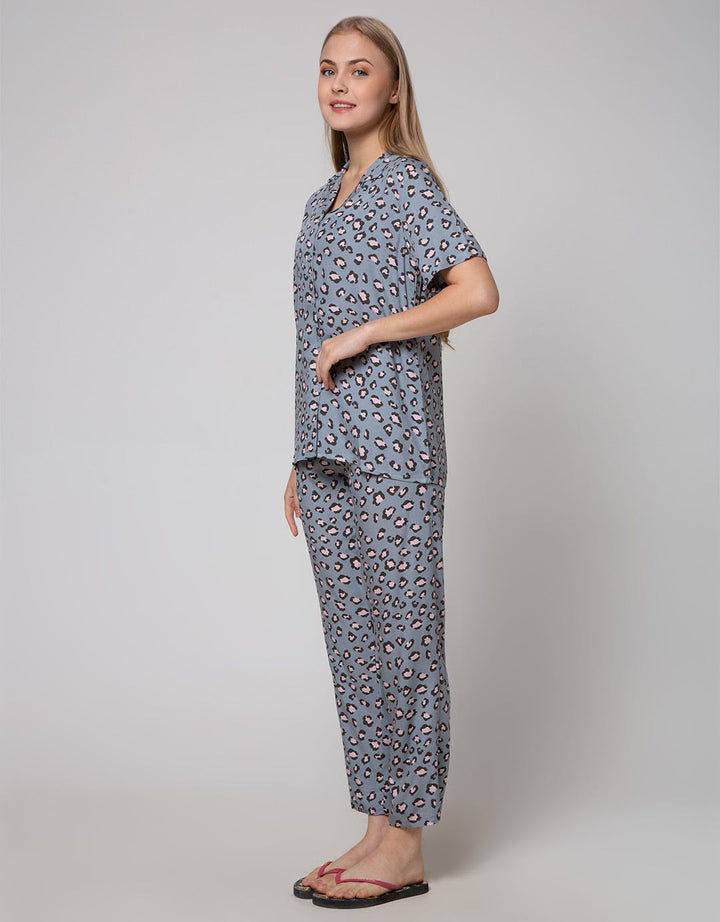 Nevada Short Sleeve Pyjama Pants Leopard Calm