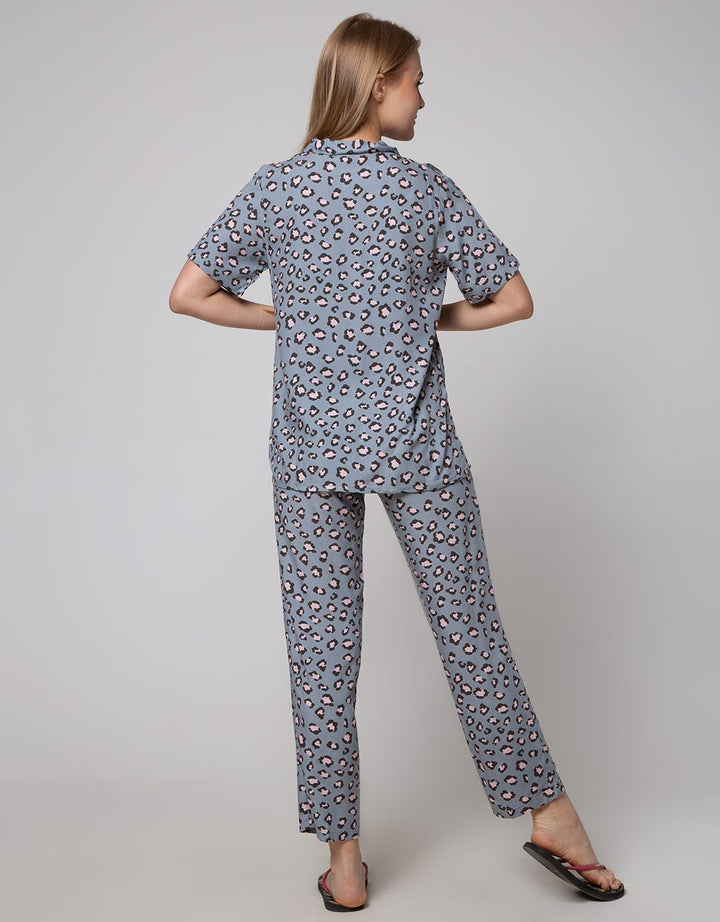 Nevada Short Sleeve Pyjama Pants Leopard Calm
