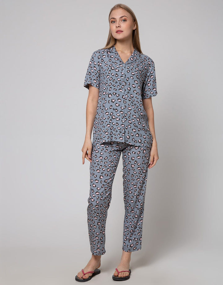 Nevada Short Sleeve Pyjama Pants Leopard Calm