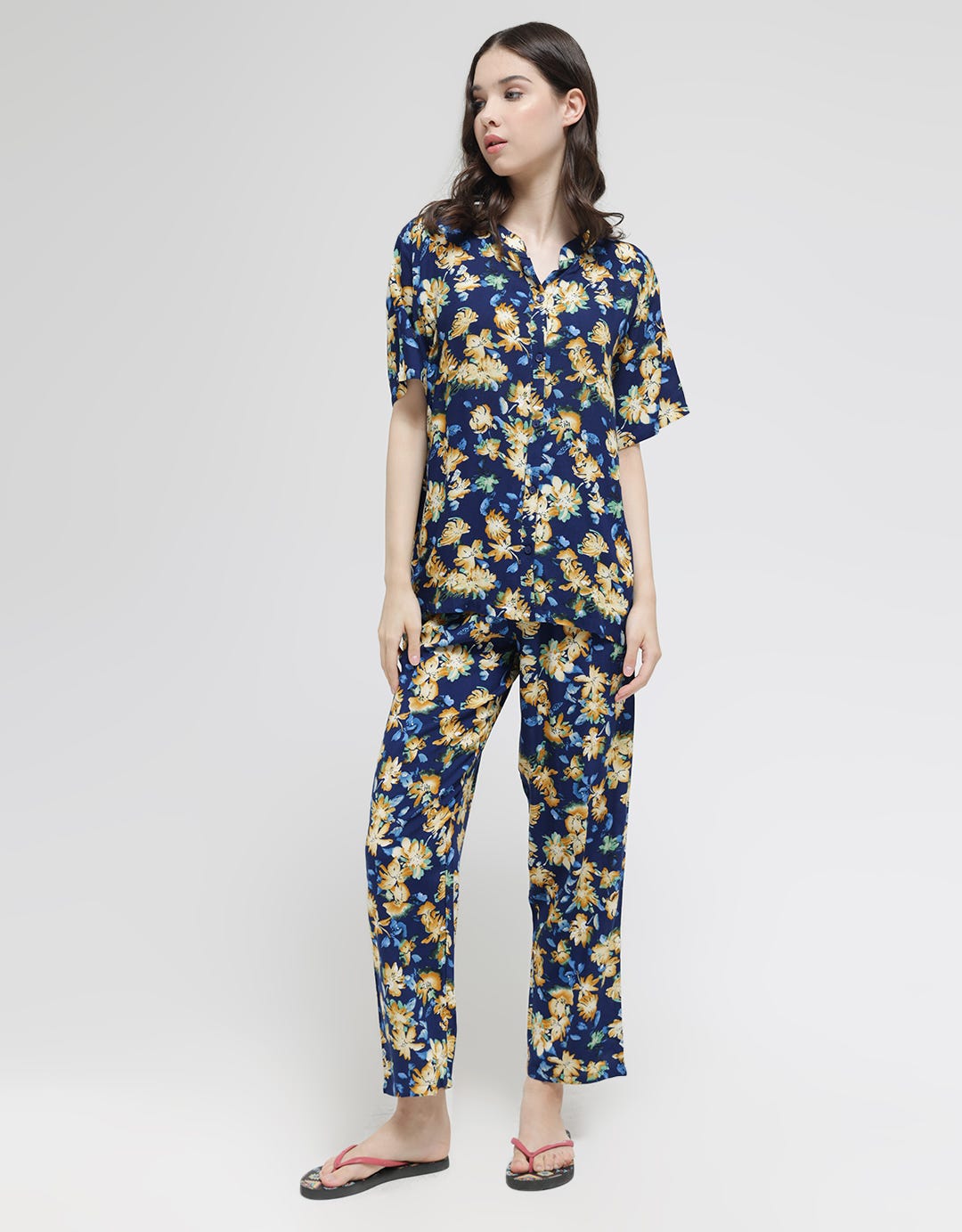 St. Yves Short Sleeve Pajama Pants Kanna Flower
