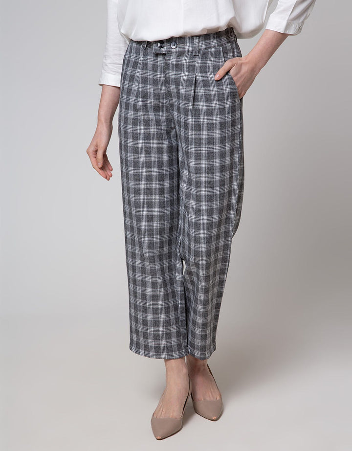 Details Front Button Women's Trousers