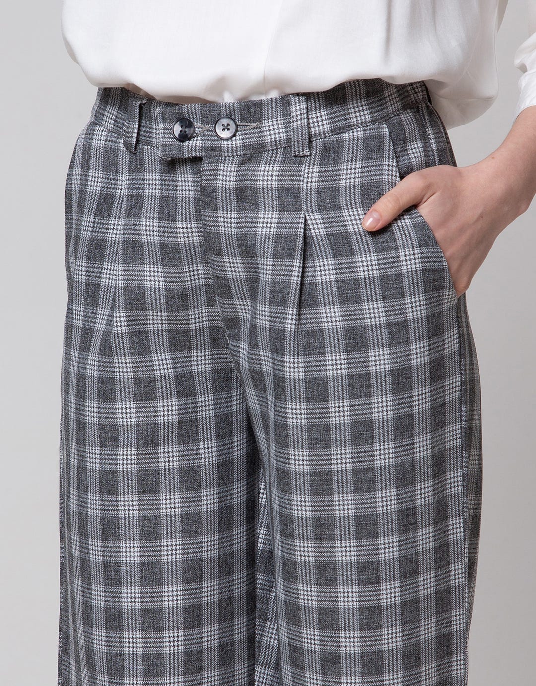 Details Front Button Women's Trousers