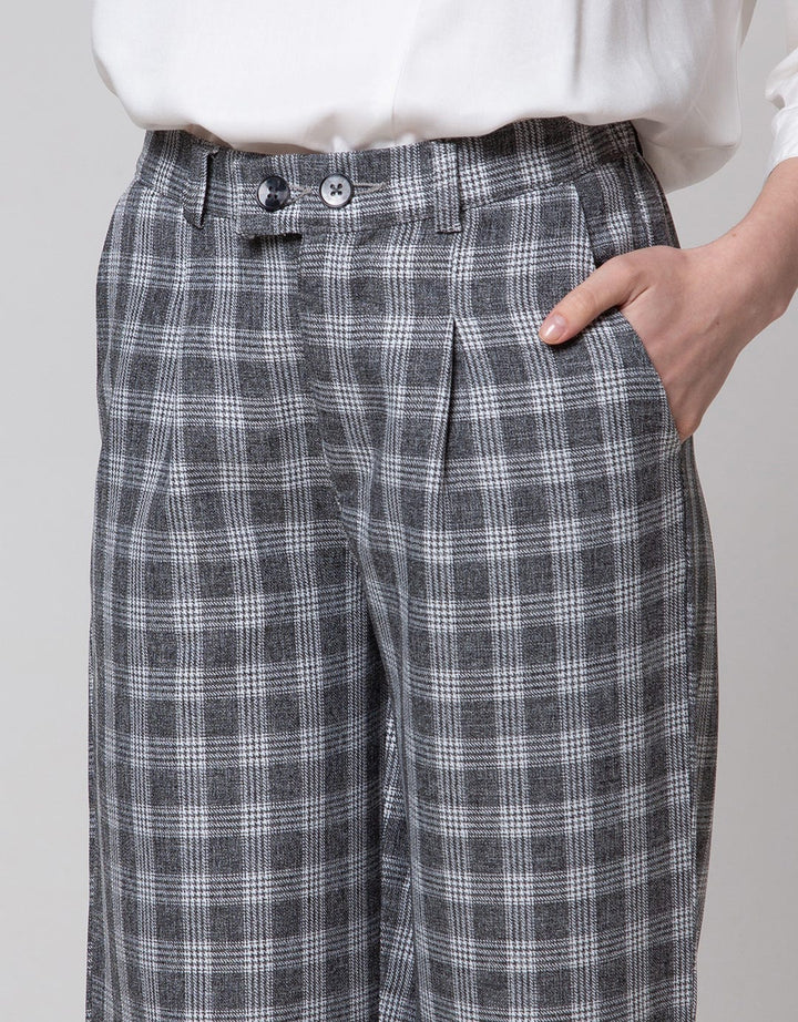 Details Front Button Women's Trousers