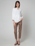 Details Celana Panjang Half Elastic At Waist Wanita