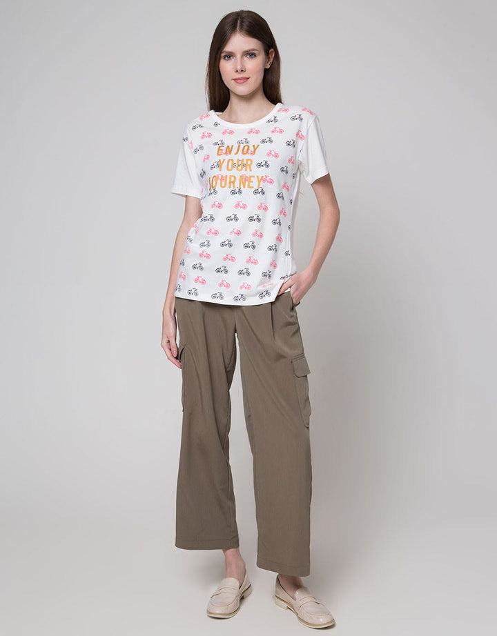 Details Cargo Style Celana Panjang Wanita