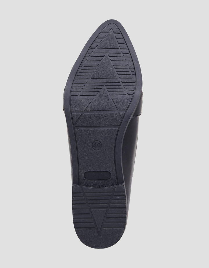 Connexion Golden Chain Women's Slip On Shoes