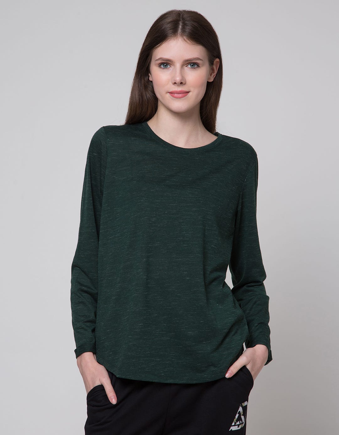 Connexion Roll Up Sleeve Kaos Wanita