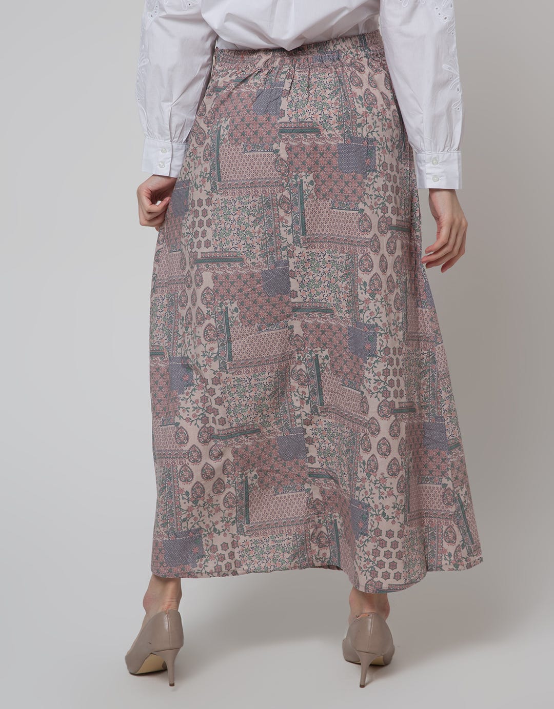 Expand Ningal Skirts