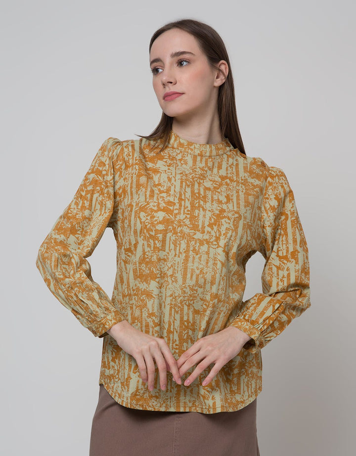 Expand Clementia Blouse