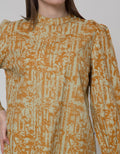 Expand Clementia Blouse