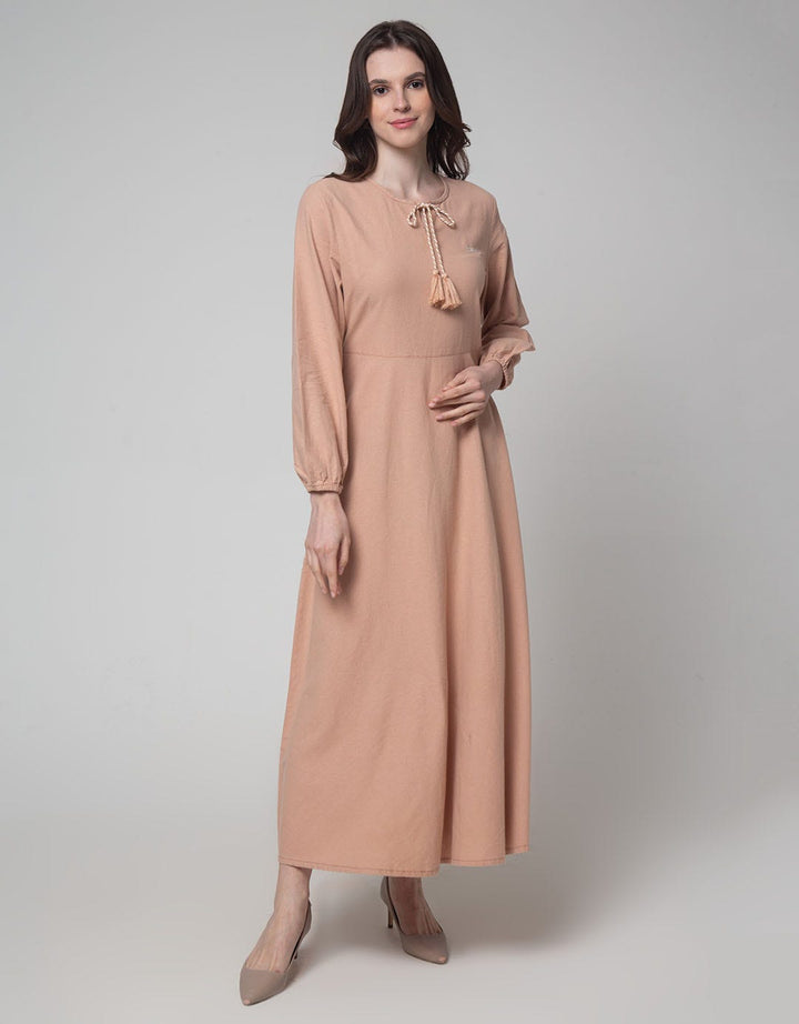Expand Maggie Dress Casual Wanita –