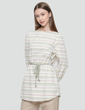 Expand Akiya Blouse Wanita