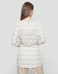 Expand Akiya Blouse Wanita