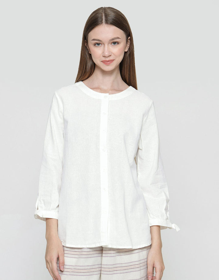 Expand Aurely Women's Plain Blouse