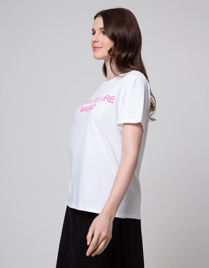 Details Tee Flower Print Kaos Wanita