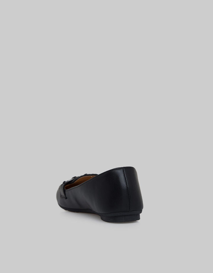 St. Yves Ballerinas Buckle Flat Shoes Wanita