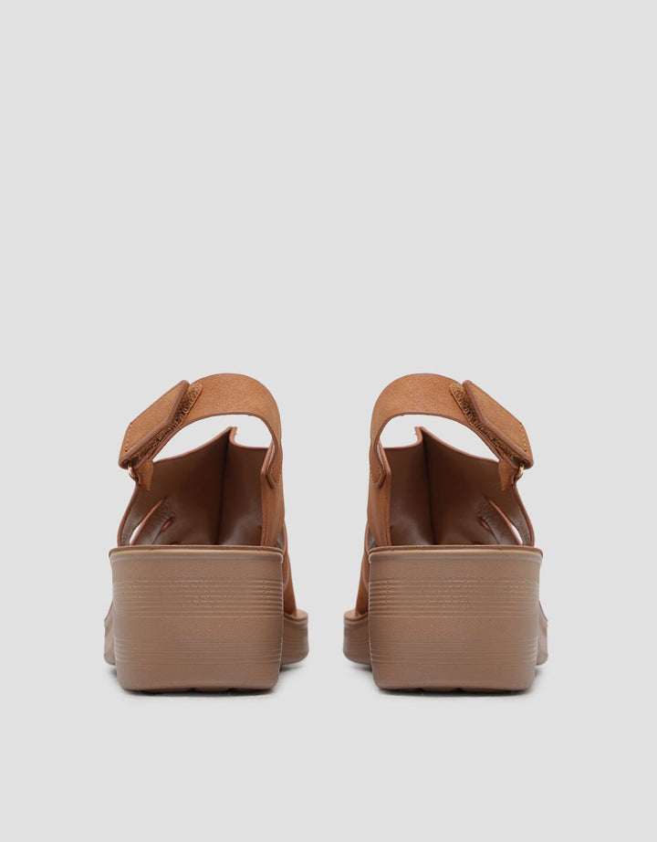 St. Yves Unique Strap Slingback Sandal Wanita