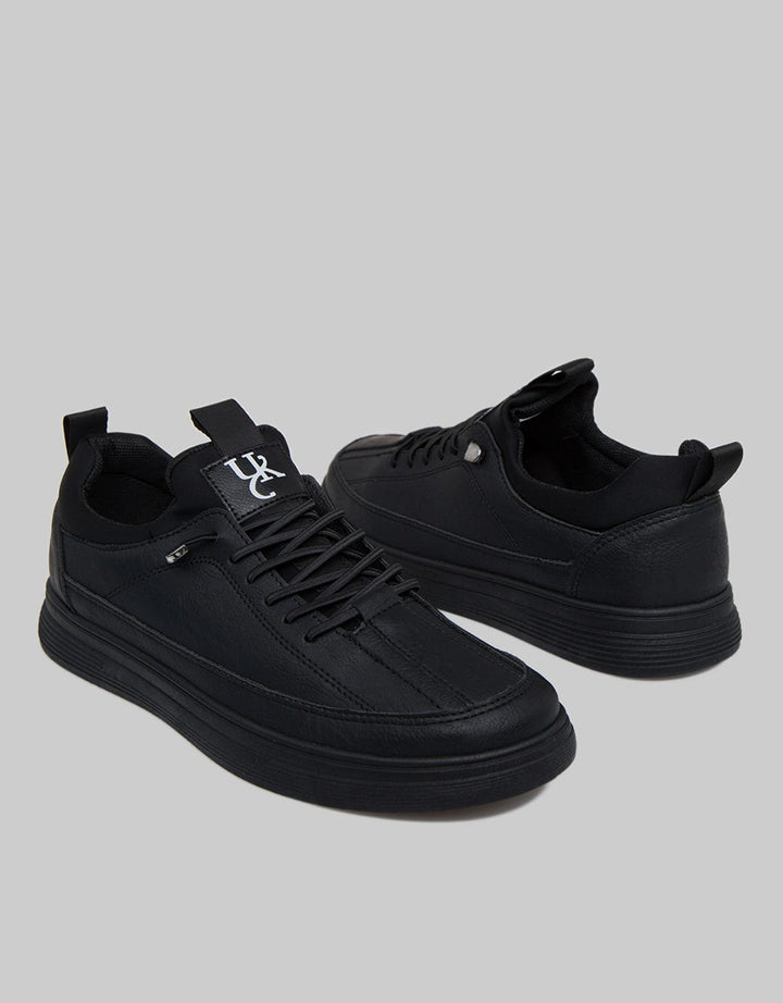 Yongki Komaladi Jstu Men's Sneakers Shoes