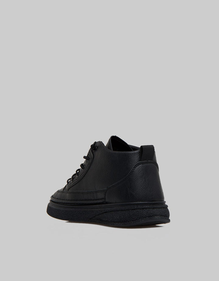 Yongki Komaladi Men's Jesse Casual Sneakers