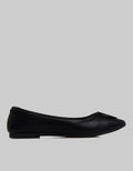 Yongki Komaladi Flat Shoes Stitching Line